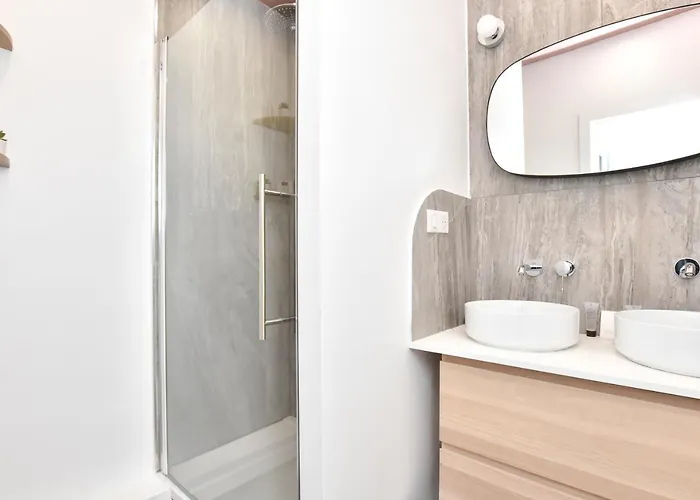 Daire Authentic 1br-4p Republique - Le Marais