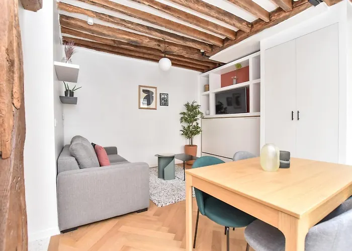 Authentic 1br-4p Republique - Le Marais *